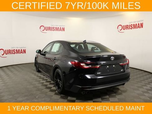 Used 2025 Toyota Camry SE FWD image 5