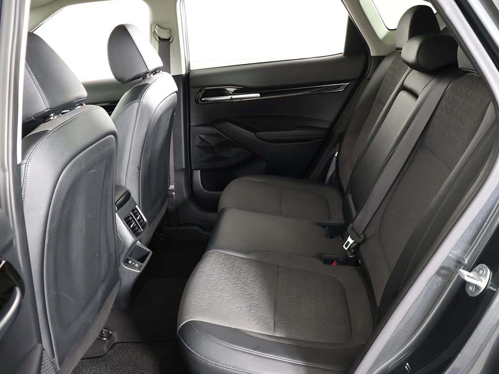 Used 2024 Kia Seltos S AWD/4WD image 32
