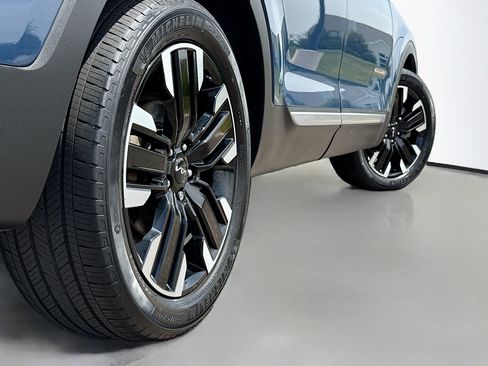 Used 2023 Kia Telluride SX Prestige AWD/4WD image 16