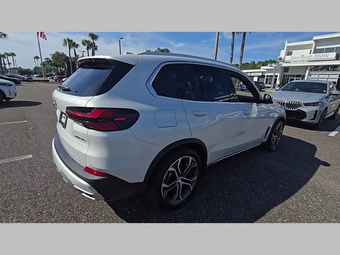 Certified 2025 BMW X5 xDrive50e w/ Premium Package image 29