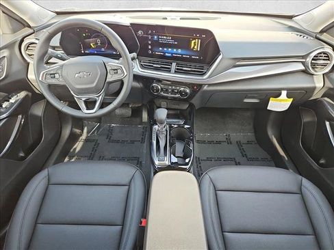 Certified 2026 Chevrolet Trax ACTIV w/ Sunroof Package FWD image 24