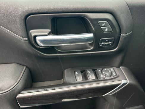 Used 2020 Chevrolet Silverado 1500 LTZ w/ LTZ Premium Package image 11