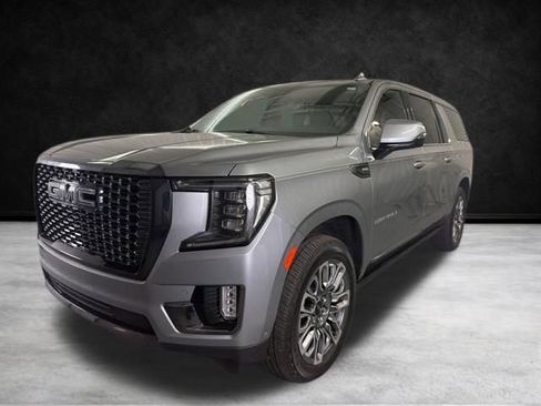Used 2023 GMC Yukon XL Denali Ultimate image 6