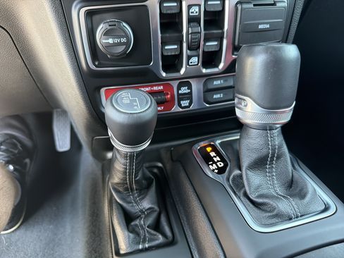 Used 2024 Jeep Wrangler Unlimited Rubicon 392 AWD/4WD image 35