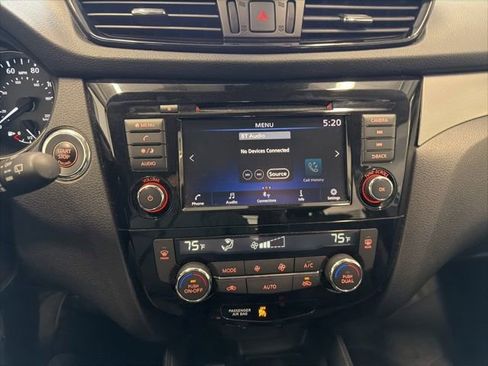 Used 2020 Nissan Rogue Sport SV w/ Technology Package AWD/4WD image 42