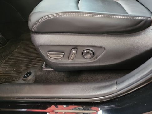 Certified 2022 Toyota RAV4 XLE Premium image 14