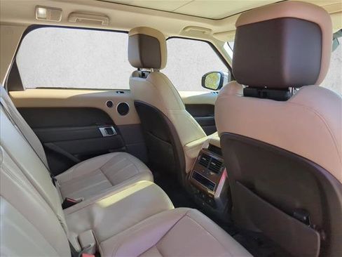 Used 2020 Land Rover Range Rover Sport HSE image 21