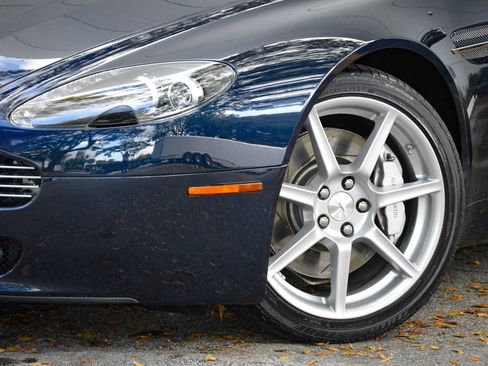 Used 2008 Aston Martin V8 Vantage Coupe image 2