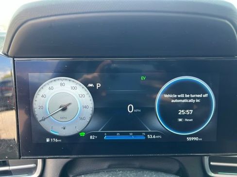 Used 2023 Hyundai Elantra Limited FWD image 15
