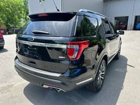 Used 2018 Ford Explorer Platinum AWD/4WD image 5