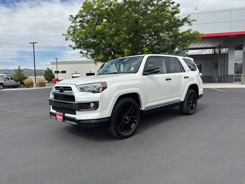 Used 2020 Toyota 4Runner Nightshade image 5