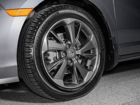Used 2023 Honda Odyssey Elite image 11