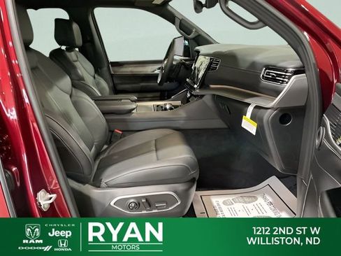 New 2025 Jeep Wagoneer Series II w/ Convenience Group I image 54