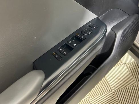 Used 2025 Kia K4 FWD image 11