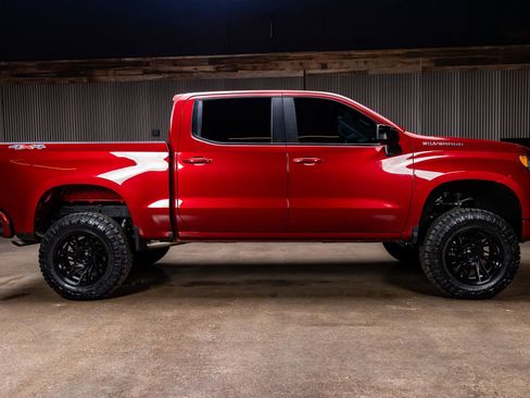 Used 2022 Chevrolet Silverado 1500 RST image 11