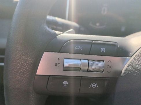 Used 2025 Hyundai Sonata SEL FWD image 26