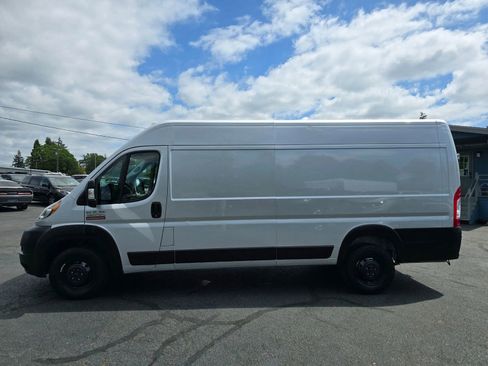 Used 2022 RAM ProMaster 3500 w/ Premium Convenience Group (A) FWD image 2