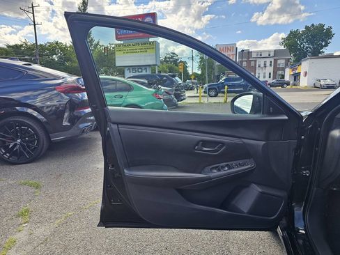 Used 2024 Nissan Sentra S FWD image 14