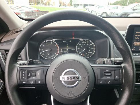 Certified 2021 Nissan Rogue S image 18