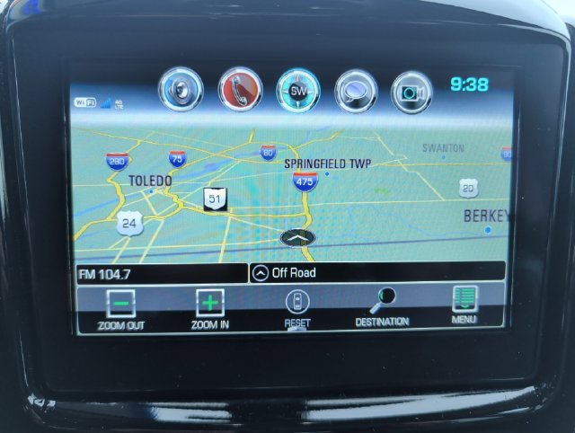 Used 2018 Chevrolet Traverse LT w/ LPO, Floor Liner Package FWD image 3