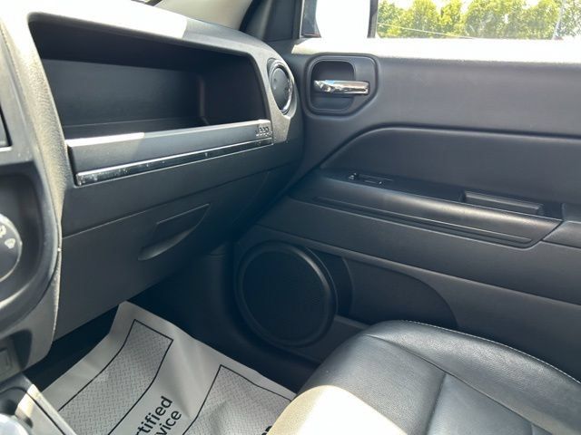 Used 2017 Jeep Patriot High Altitude AWD/4WD image 34