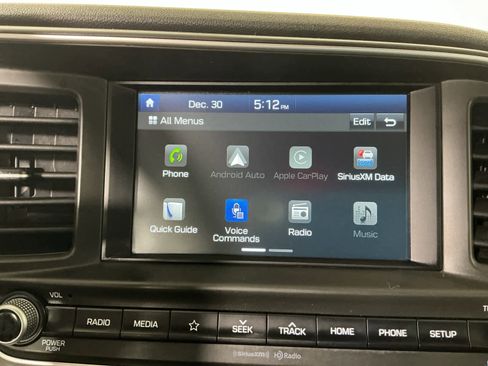 Used 2020 Hyundai Elantra SEL w/ Winter Weather Package image 34