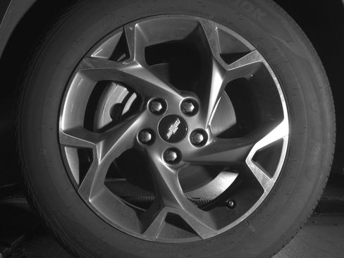 Used 2025 Chevrolet Trax LT w/ LT Convenience Package FWD image 12