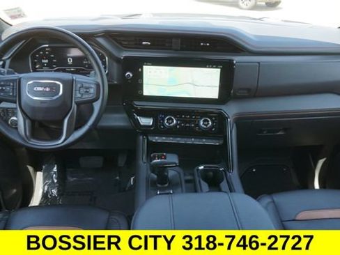 Certified 2025 GMC Sierra 1500 AT4 w/ AT4 Premium Package AWD/4WD image 28