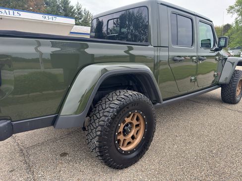 Used 2021 Jeep Gladiator Mojave w/ Dual Top Group AWD/4WD image 19