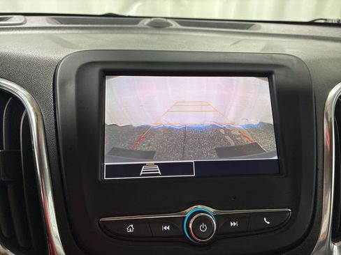 Used 2022 Chevrolet Equinox LT image 19