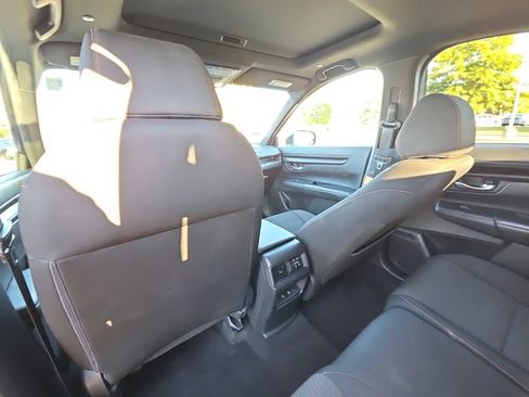 Used 2024 Honda CR-V Sport image 14