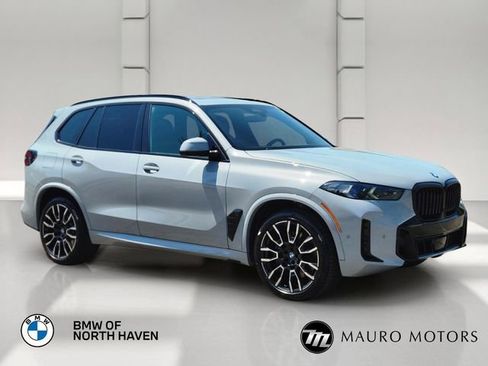 Certified 2024 BMW X5 xDrive40i w/ M Sport Package AWD/4WD image 1