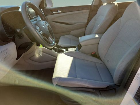 Used 2019 Hyundai Tucson SE image 10