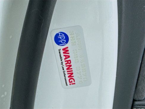 Used 2022 Tesla Model 3 image 59