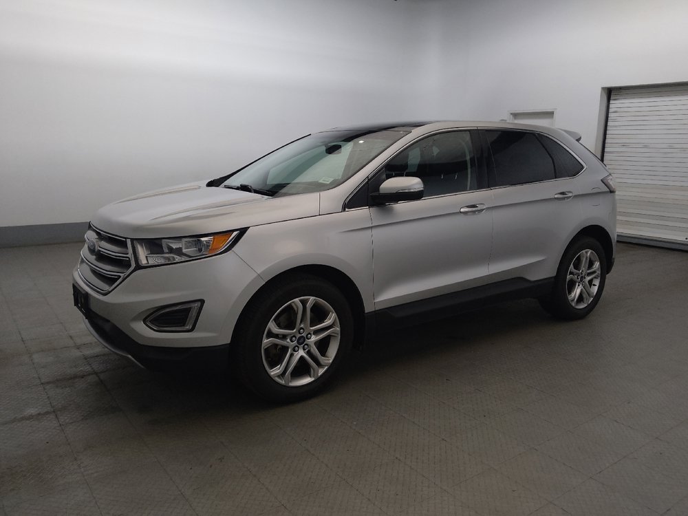 Used 2018 Ford Edge Titanium w/ Equipment Group 301A AWD/4WD image 2