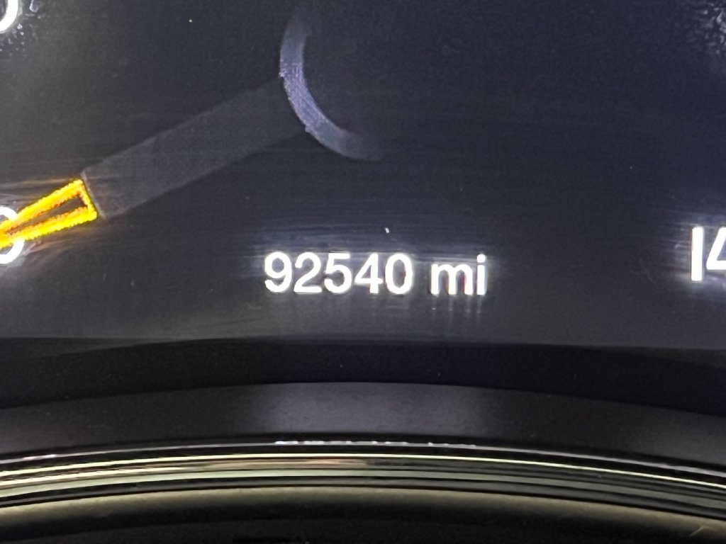 Used 2018 Jeep Grand Cherokee Altitude AWD/4WD image 16