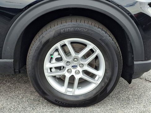 Certified 2025 Ford Explorer Active AWD/4WD image 8