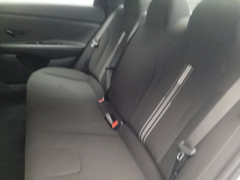 Used 2025 Hyundai Elantra Sport image 18