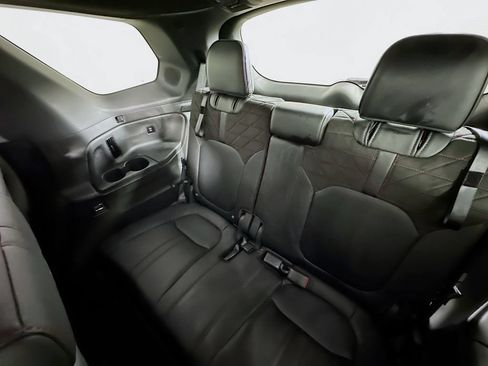 Used 2026 Honda Pilot Black Edition image 4