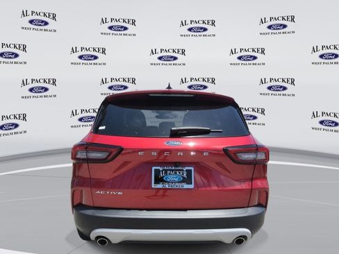 Certified 2023 Ford Escape Active w/ Tech Pack #1 FWD image 4