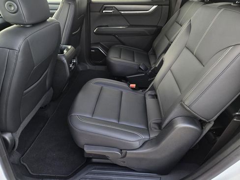 Used 2024 GMC Acadia Elevation w/ Black Edition image 20