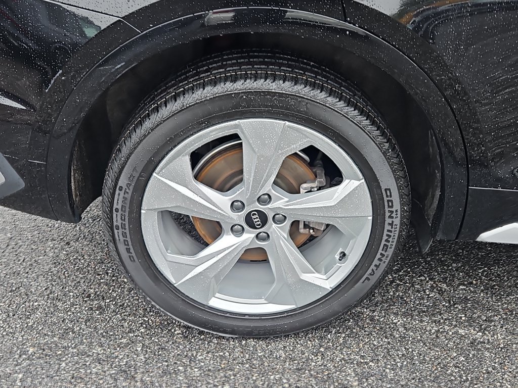 Certified 2024 Audi Q5 2.0T Premium Plus AWD/4WD image 9