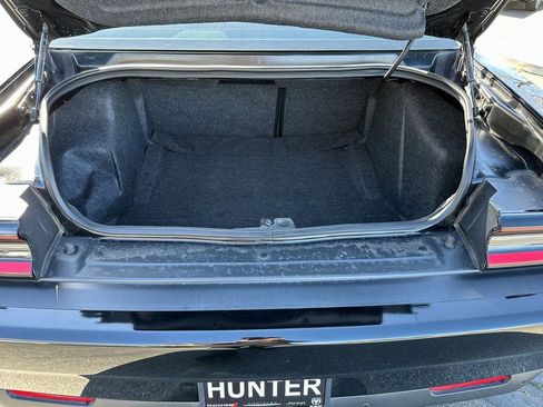 Certified 2022 Dodge Challenger R/T w/ Blacktop Package image 20