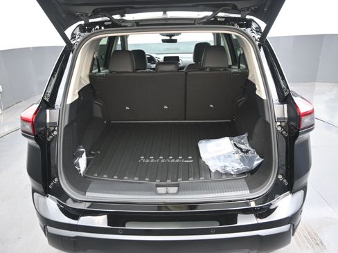 New 2026 Nissan Rogue SV w/ Rock Creek Premium Package image 9