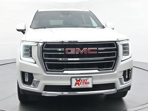 Used 2023 GMC Yukon XL SLT AWD/4WD image 32