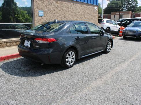 Used 2023 Toyota Corolla LE FWD image 4