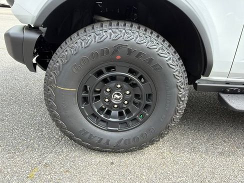 New 2026 Ford Bronco Badlands AWD/4WD image 11