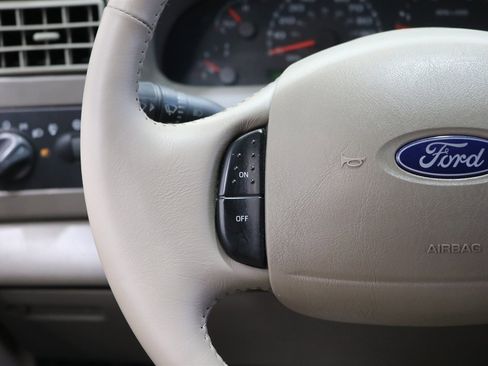 Used 2003 Ford F350 Lariat image 90