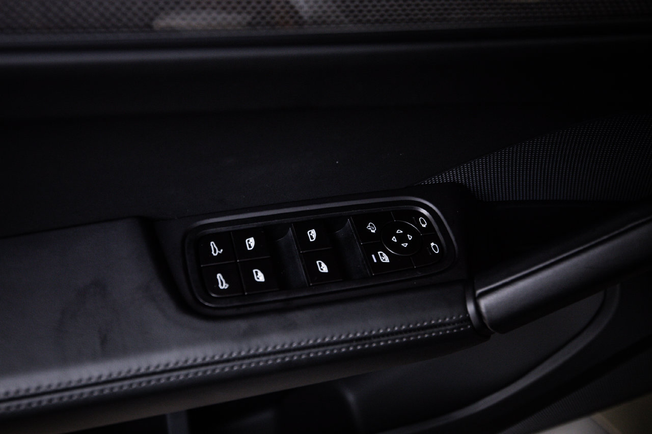 Certified 2026 Porsche Cayenne GTS AWD/4WD image 22