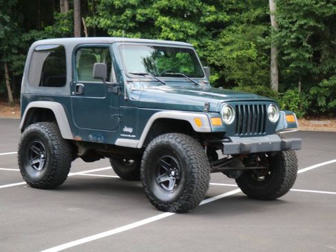 Used 2006 Jeep Wrangler X w/ Tire & Wheel Group (Ecco) AWD/4WD image 4
